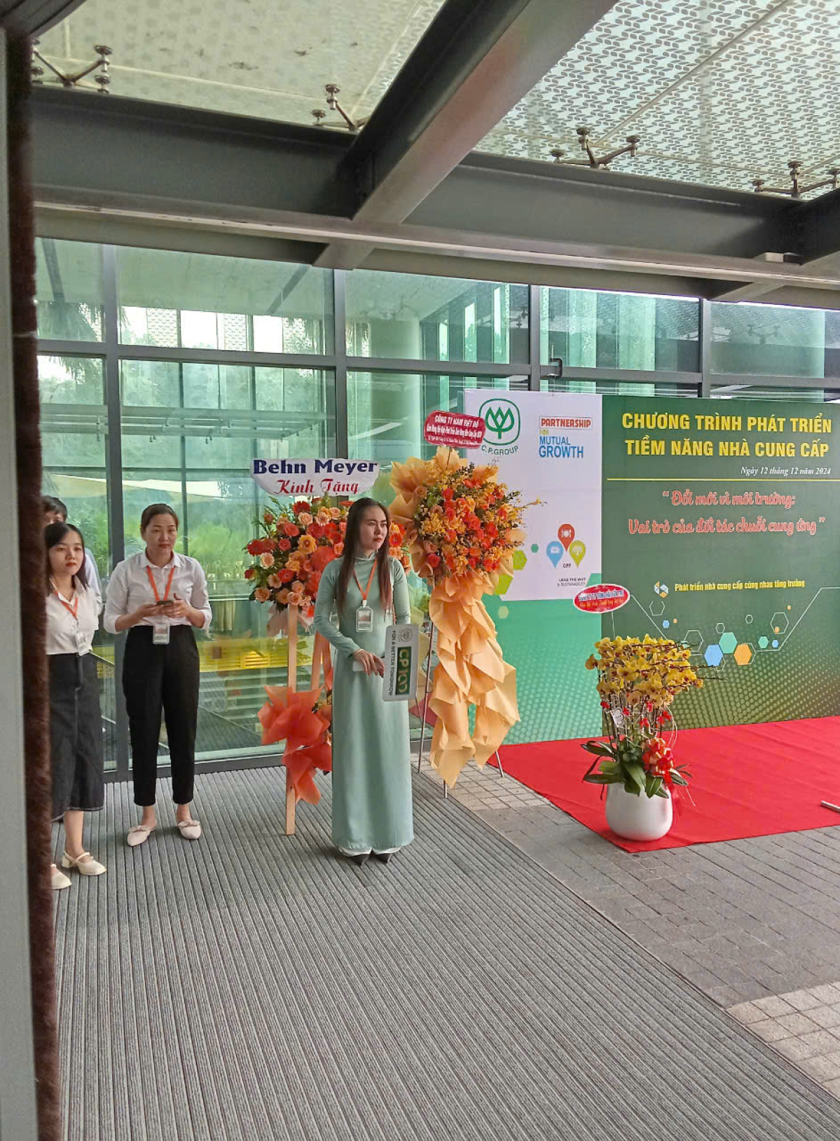 Hoa khai trương - Chúc Mừng - MẪU (TVF-KT-CM-150)